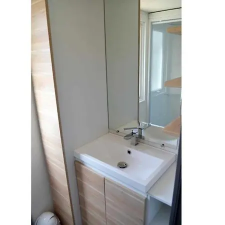 3 Etoiles - Piscine - Ccbahif