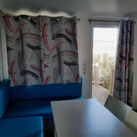 3 Etoiles - Piscine - Ccbahif * Argentonnay